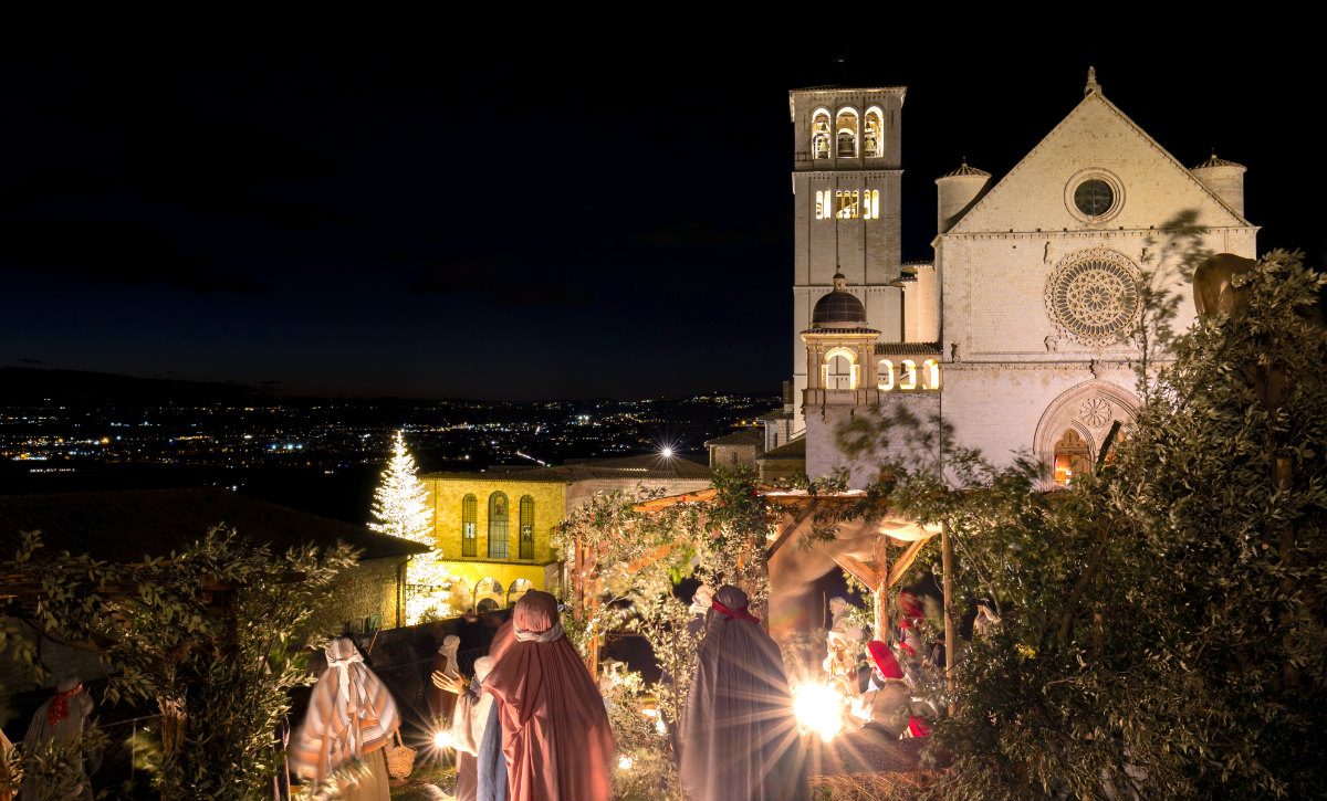 LA MAGIA DEL NATALE IN UMBRIA MERCATINI NELLA ROCCA PAOLINA A PERUGIA